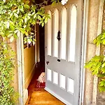 Bed & Breakfast St Marys Mount 4*